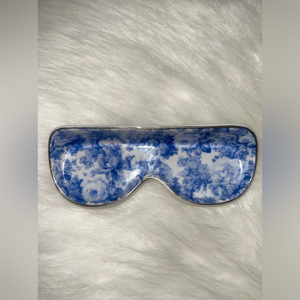 Y2K Blue & White Floral Eyeglass Holder